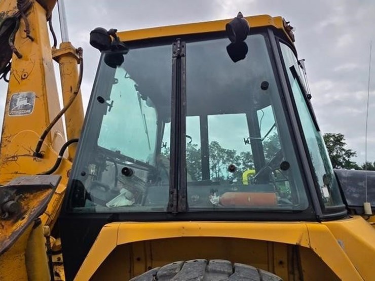 deere-710b-image-16