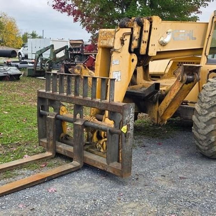 2008 GEHL DL10H55