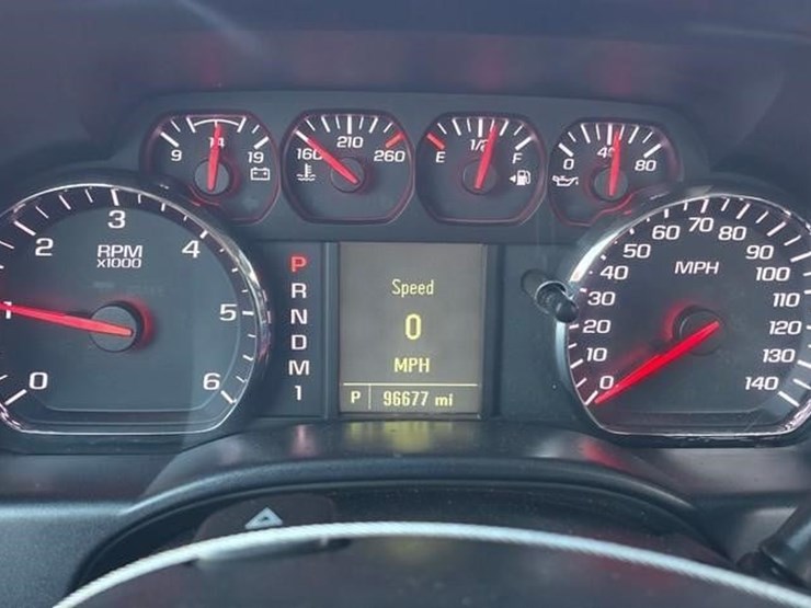 2015-chevrolet-silverado-3500hd-image-57