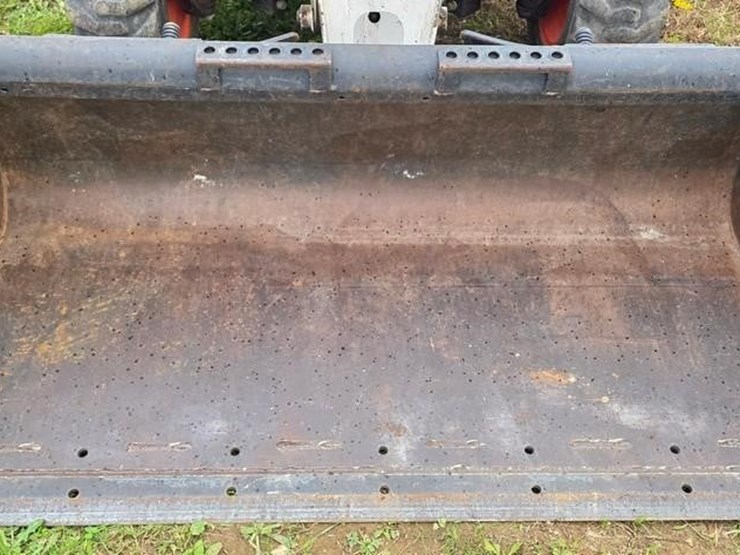 2003-bobcat-toolcat-5600-image-33