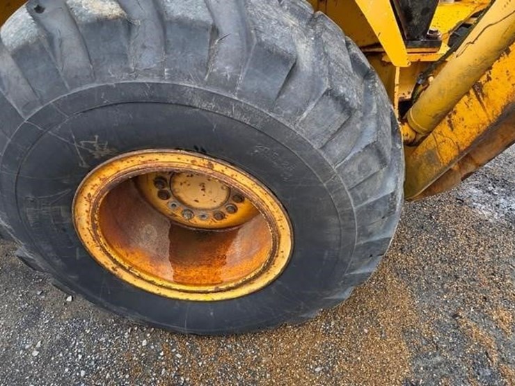 deere-710b-image-35