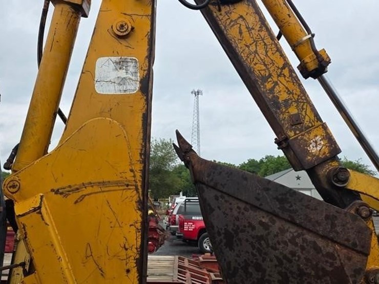 deere-710b-image-30