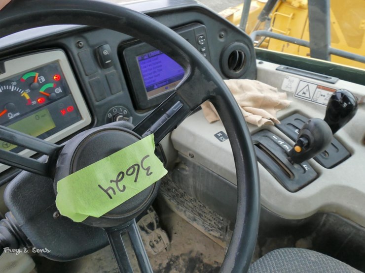 2013-caterpillar-740b-image-7