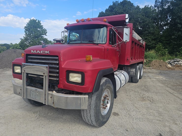 #15804-•-1998-mack-rd688s-dump-truck-image-1