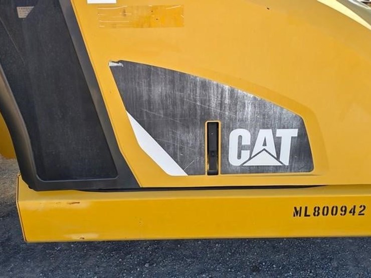 2018-caterpillar-tl642d-image-26
