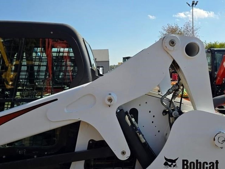 2019-bobcat-t650-image-26