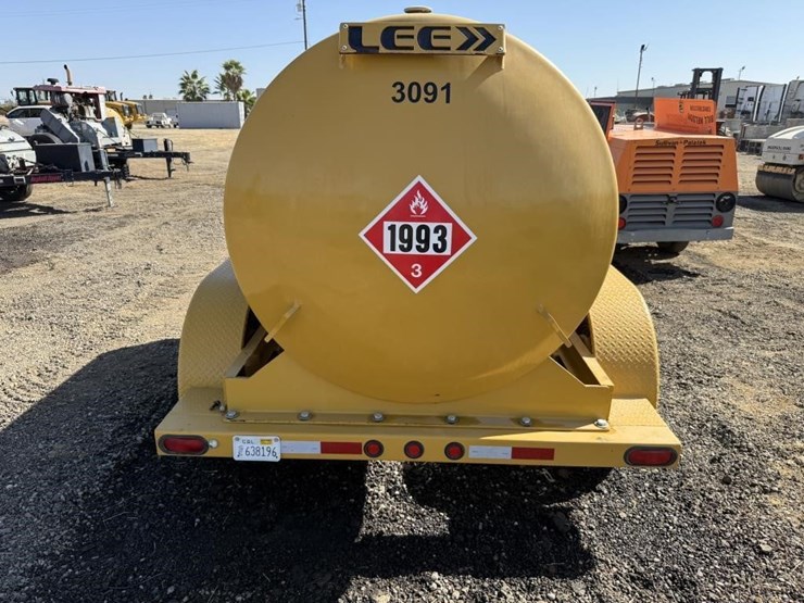 2019-lee-dt975-t/a-fuel-tank-trailer-image-9