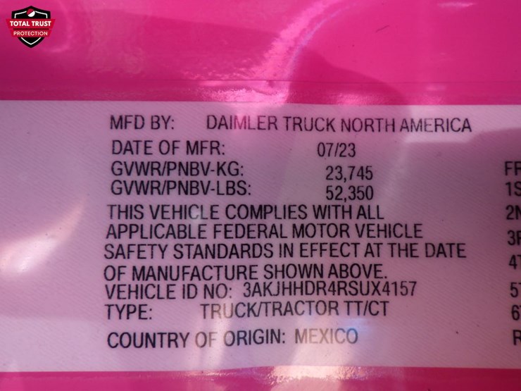 2024-freightliner-cascadia-126-image-22