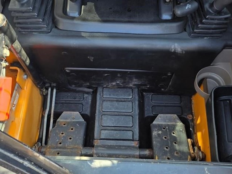 2016-case-sv300-image-39
