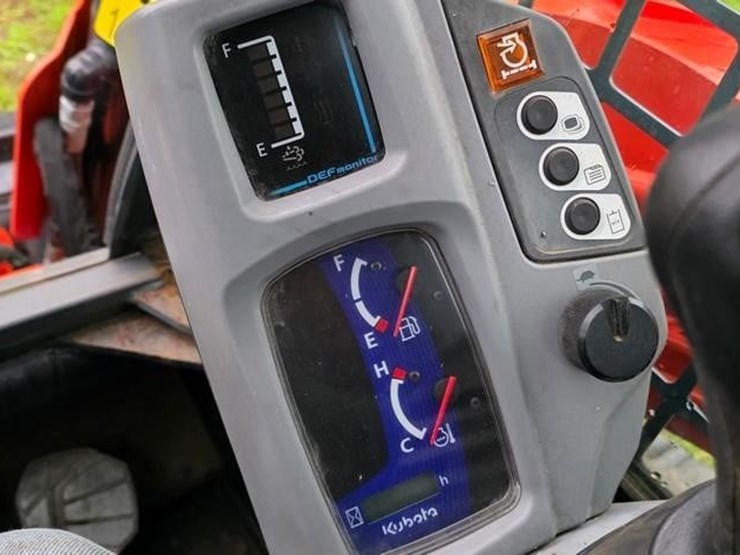 2017-kubota-svl95-2s-image-53