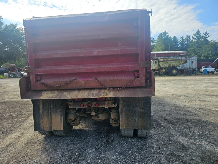 #15804-•-1998-mack-rd688s-dump-truck-image-24