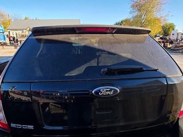 2011-ford-edge-se-image-15