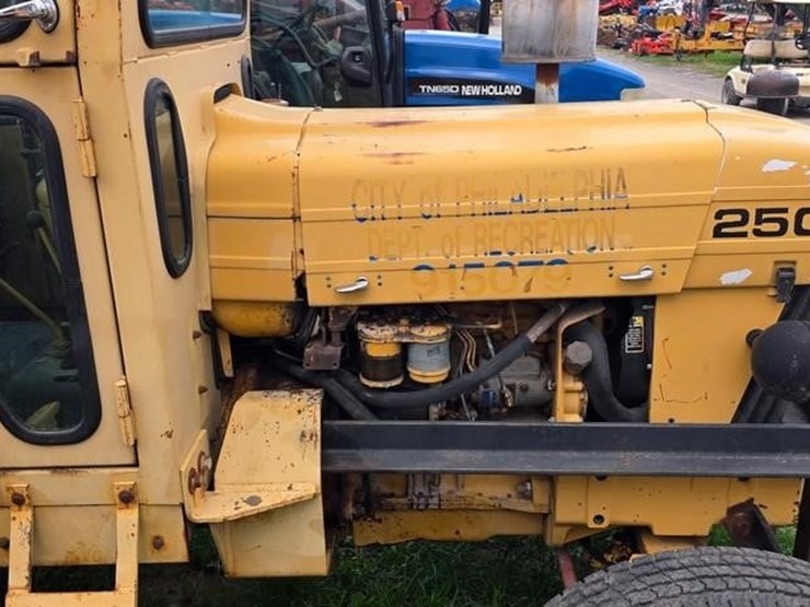 ford-250c-image-9