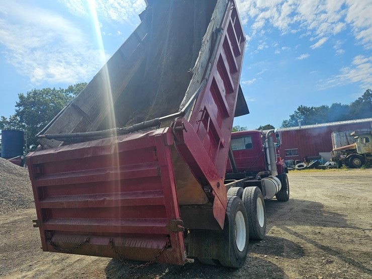 #15804-•-1998-mack-rd688s-dump-truck-image-65