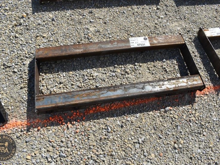 kit-containers-skid-steer-weld-on-plate-47531-image-1