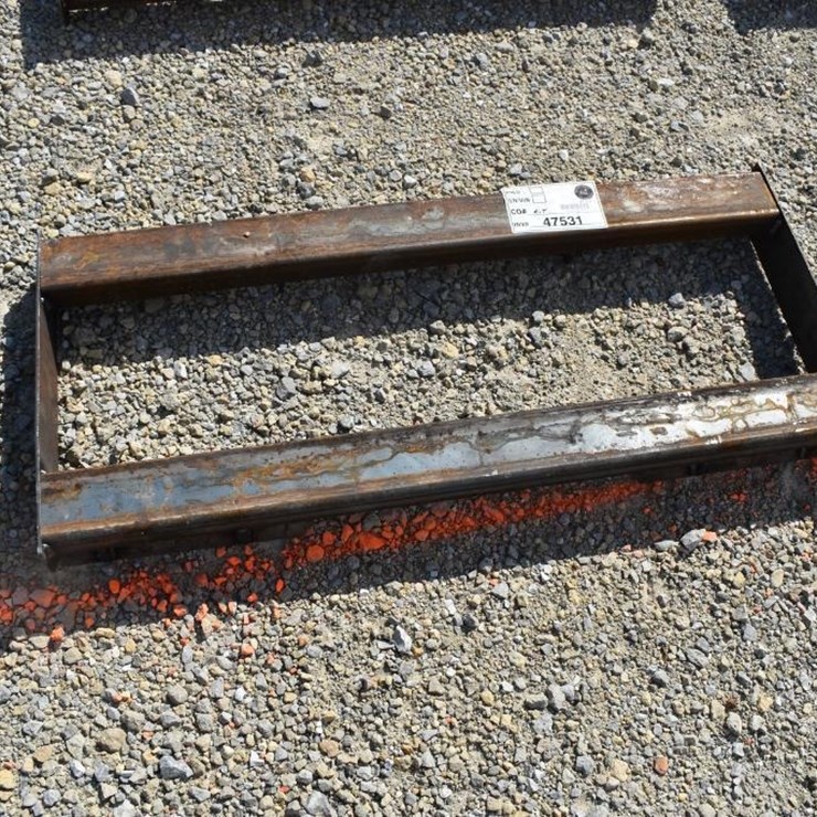KIT CONTAINERS SKID STEER WELD-ON PLATE 47531