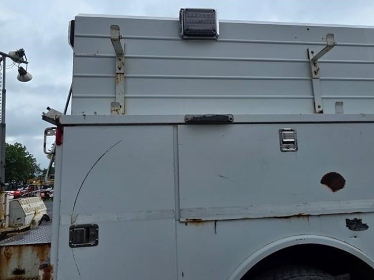 2007-gmc-topkick-c8500-image-24