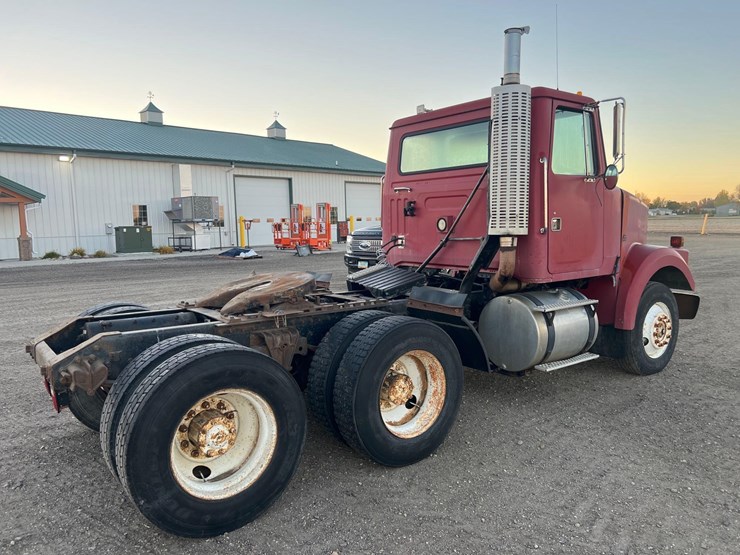 1989-white-gmc-day-cab-image-5