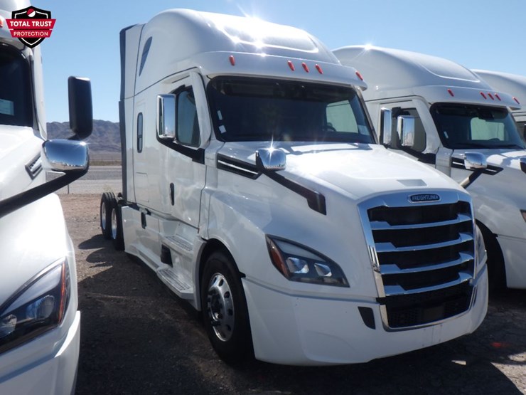 2023-freightliner-cascadia-126-image-3