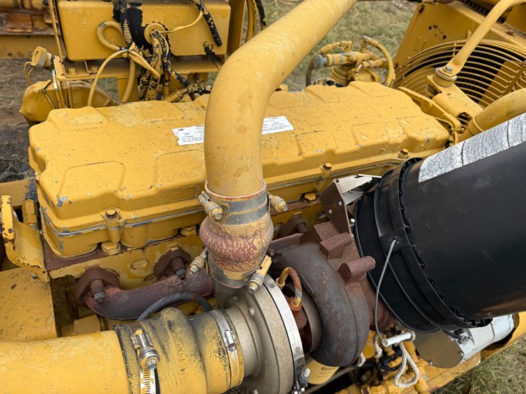 caterpillar-345-image-12