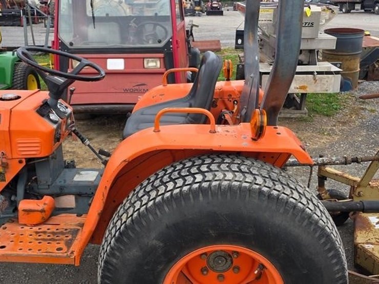 kubota-b8200-image-28