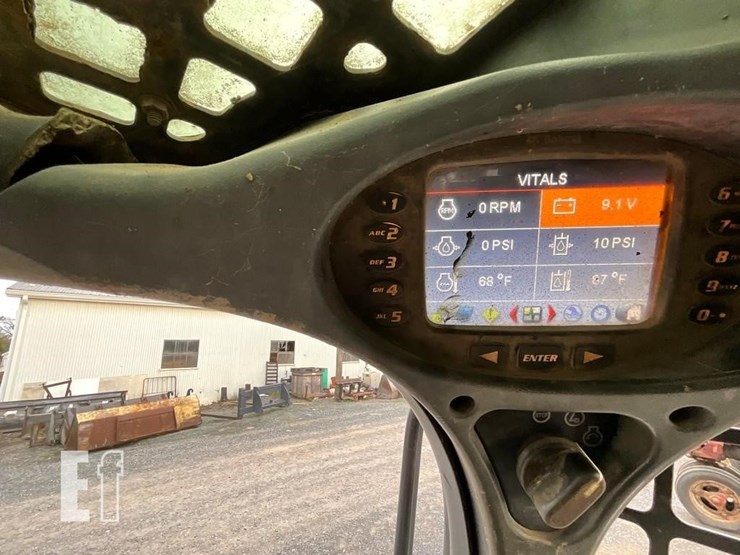 2010-bobcat-t650-image-48