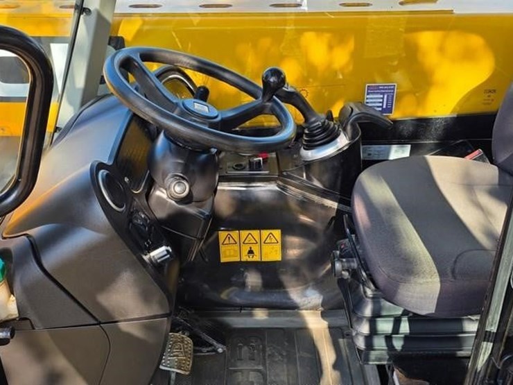 2018-jcb-505-20tc-image-45