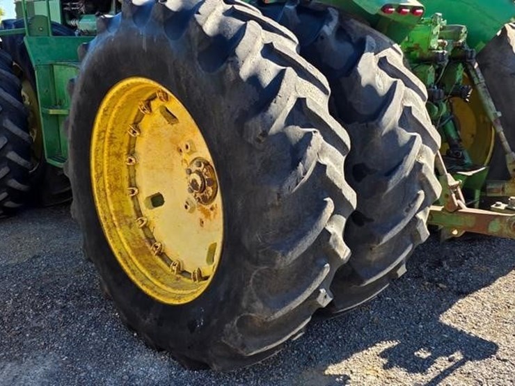john-deere-8850-image-32