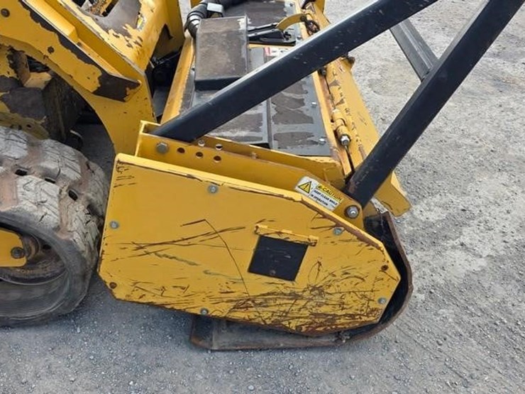 2019-caterpillar-299d2-xhp-image-8