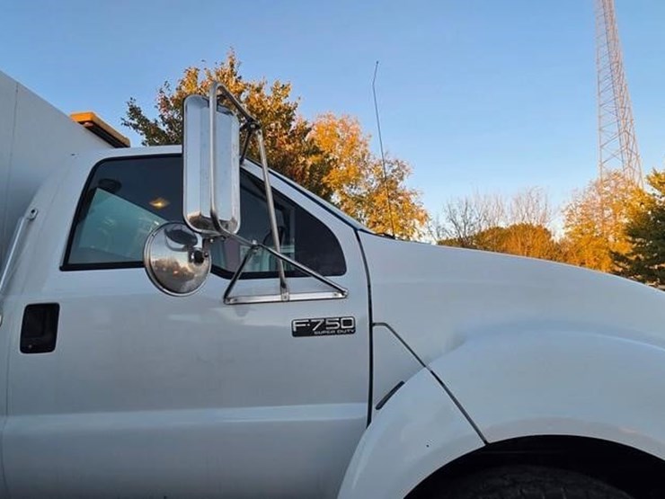 2006-ford-f750-sd-image-47