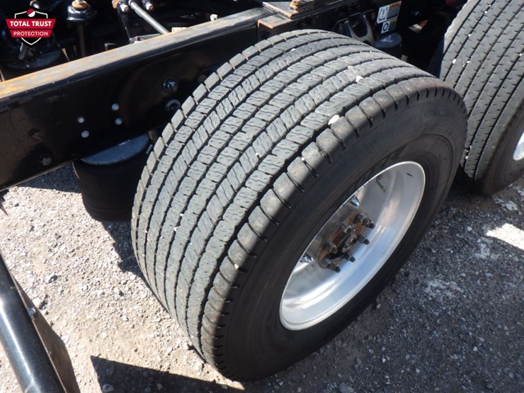 2021-kenworth-t680-image-6