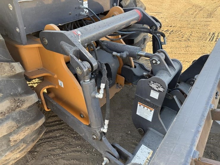 2019-case-570n-ep-skip-loader-image-35