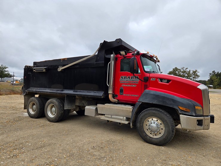 2012-caterpillar-ct660-image-21