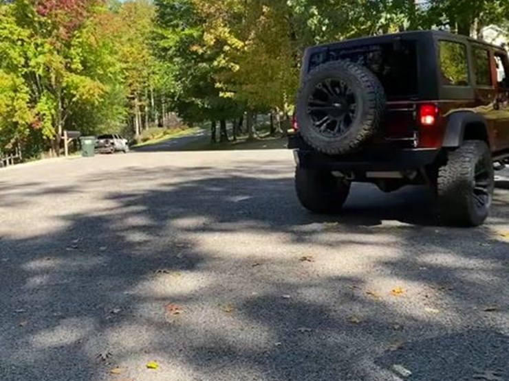 2014-jeep-wrangler-unlimited-image-1
