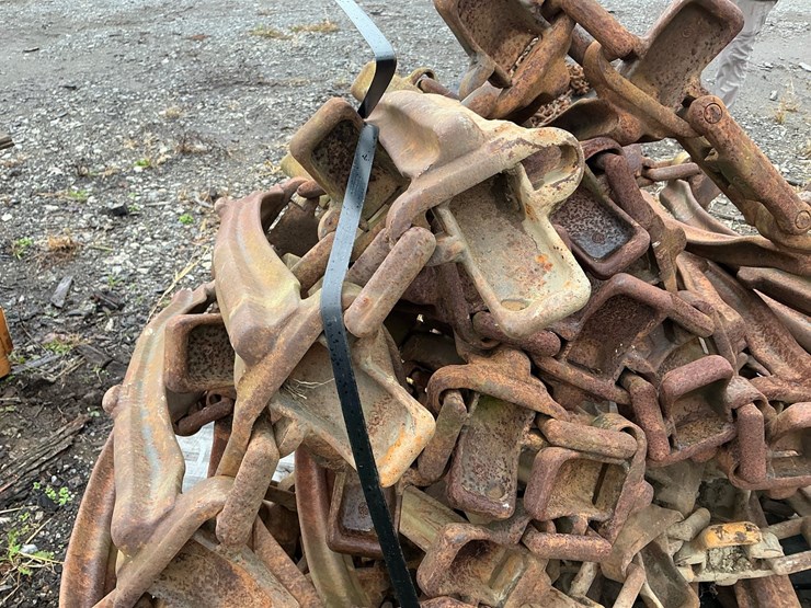 #411-•-skidder-tire-track-chain-image-7