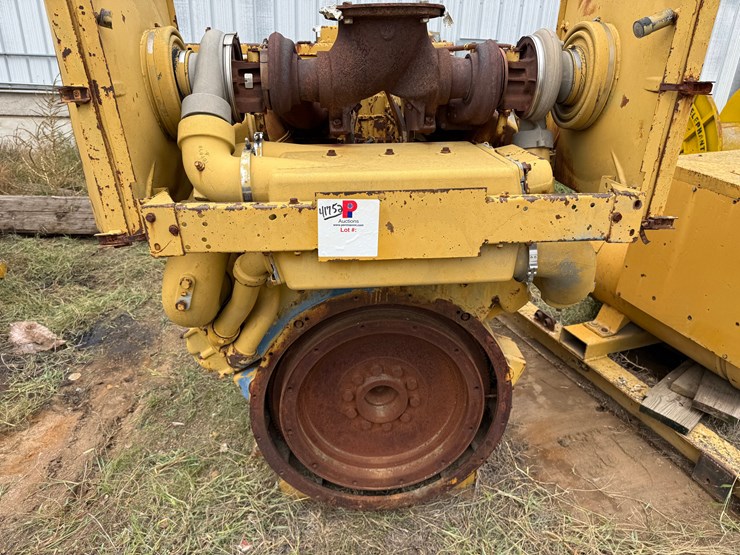 caterpillar-d379-image-6