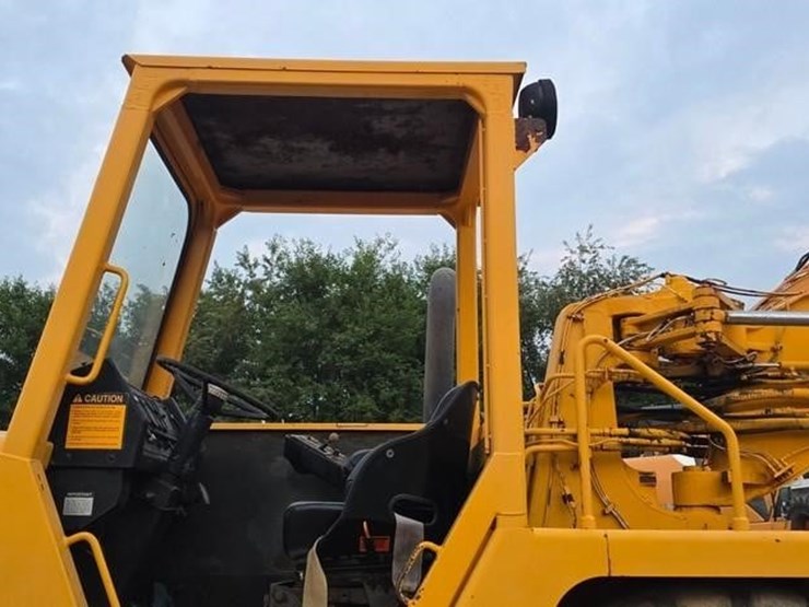 1984-deere-762a-image-10