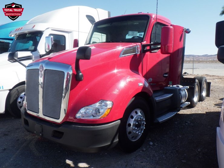 2021-kenworth-t680-image-1
