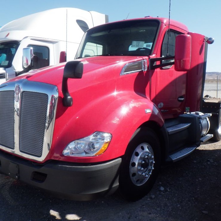 2021 KENWORTH T680