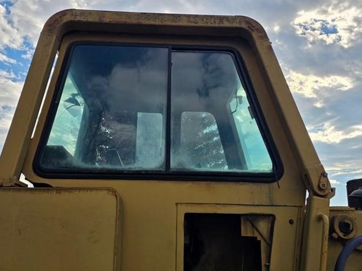 1987-deere-655b-image-15