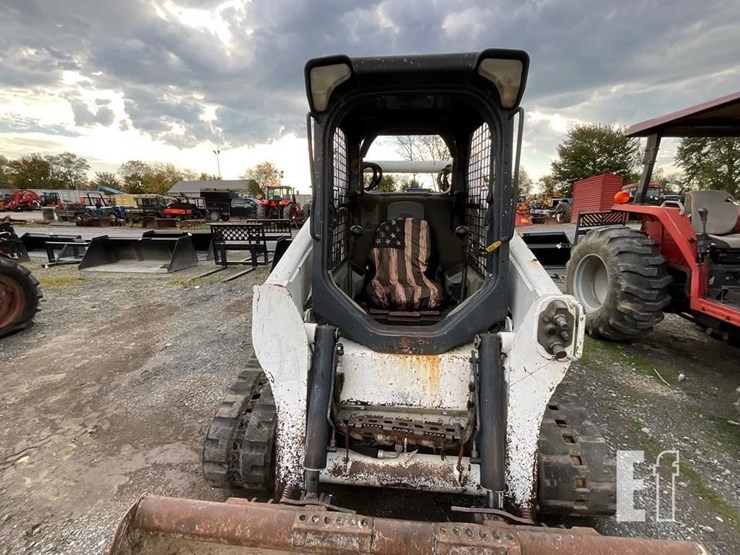 2010-bobcat-t650-image-12