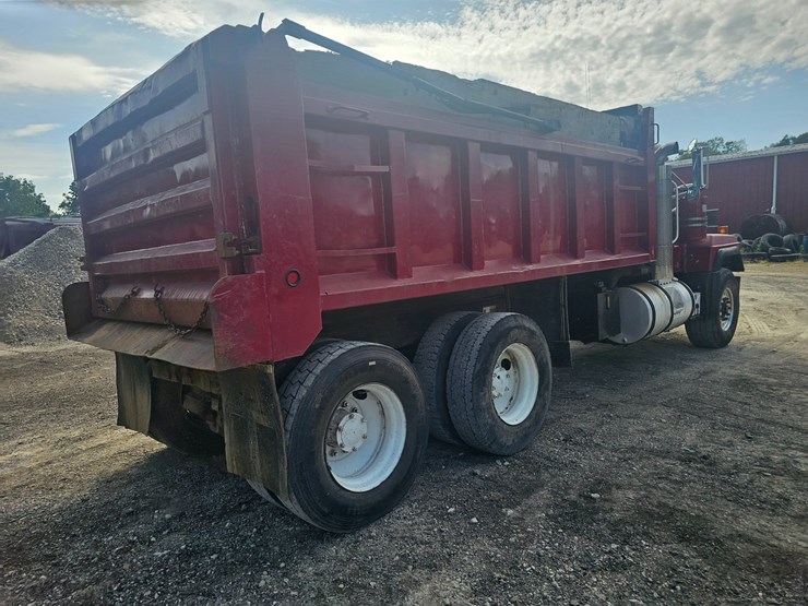 #15804-•-1998-mack-rd688s-dump-truck-image-26