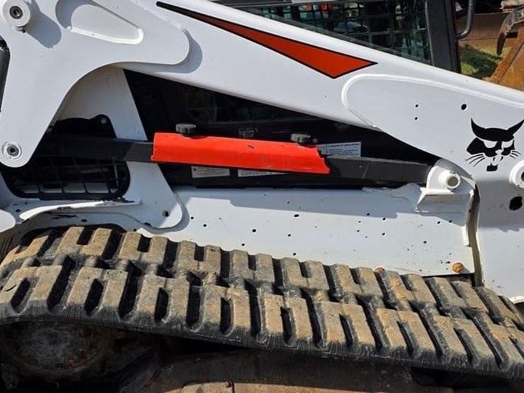 2019-bobcat-t650-image-12