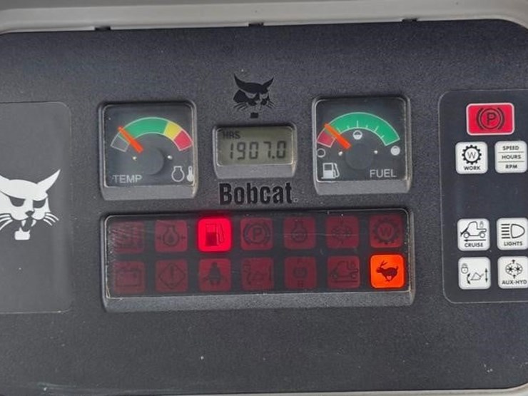 2003-bobcat-toolcat-5600-image-63