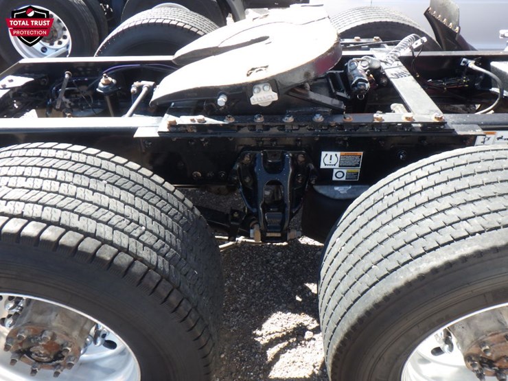 2021-kenworth-t680-image-4