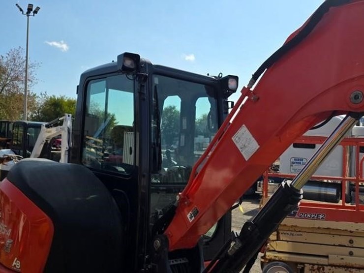 2018-kubota-u55-4-image-35