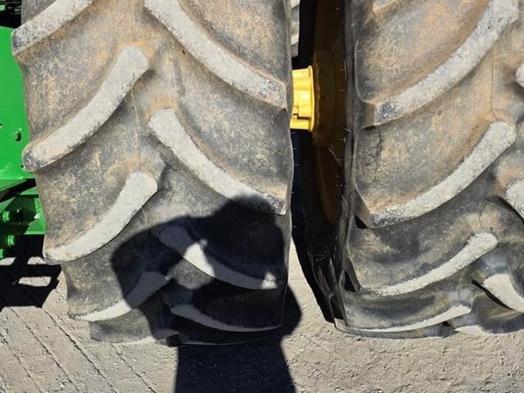 2000-john-deere-9400-image-31