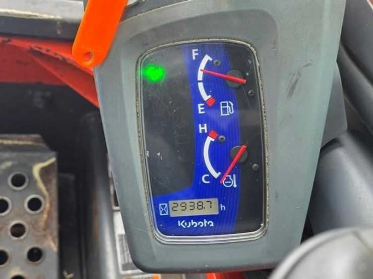 2016-kubota-ssv65-image-54