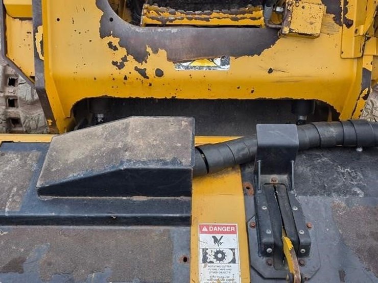 2019-caterpillar-299d2-xhp-image-39