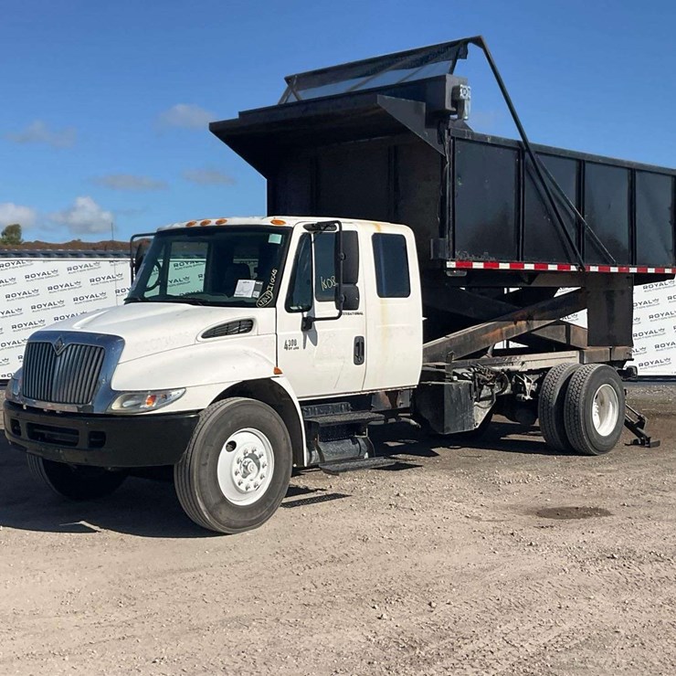 2005 INTERNATIONAL DURASTAR 4300